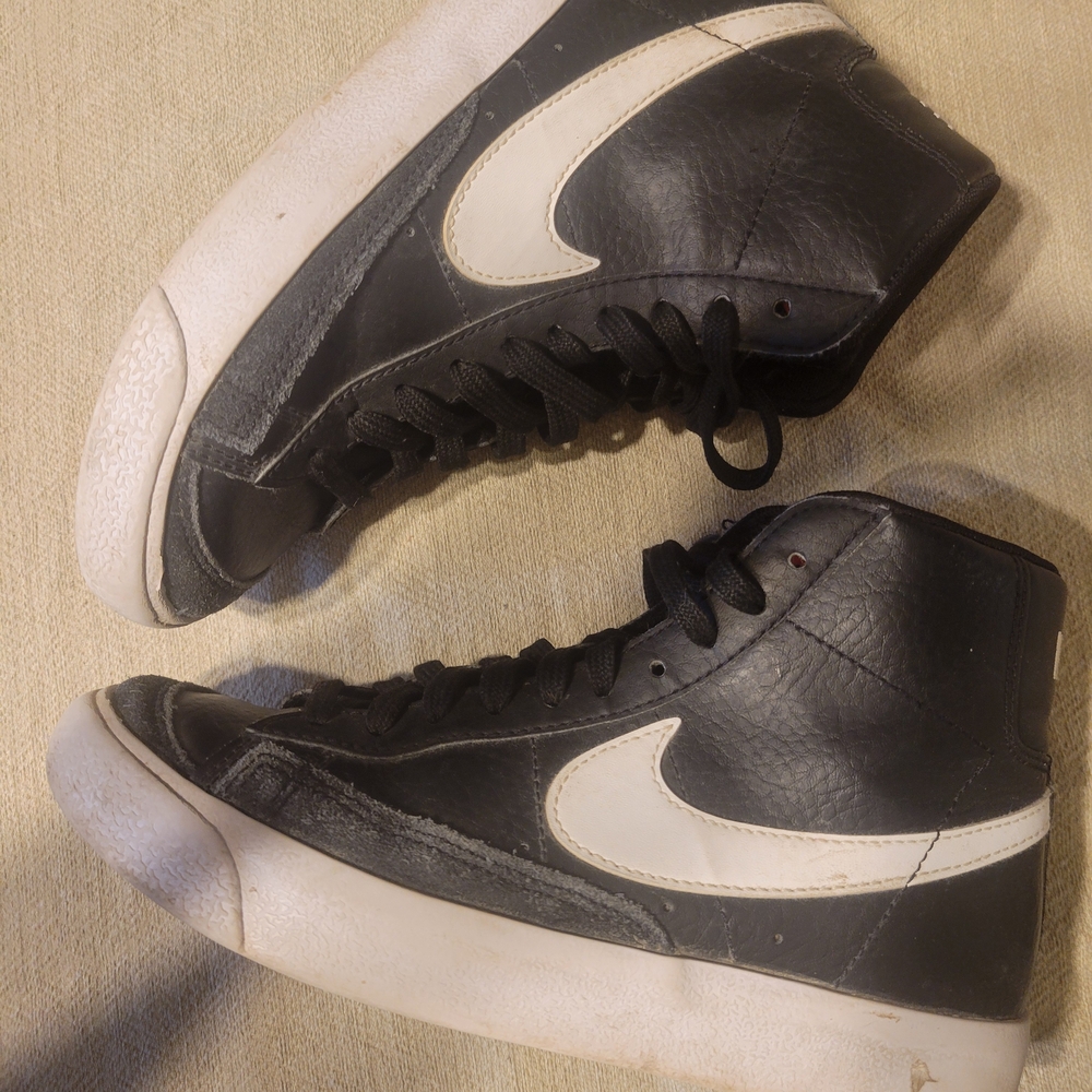 Nike Black and White High-Top Sneakers Blazers Youth 3.5 Shoe